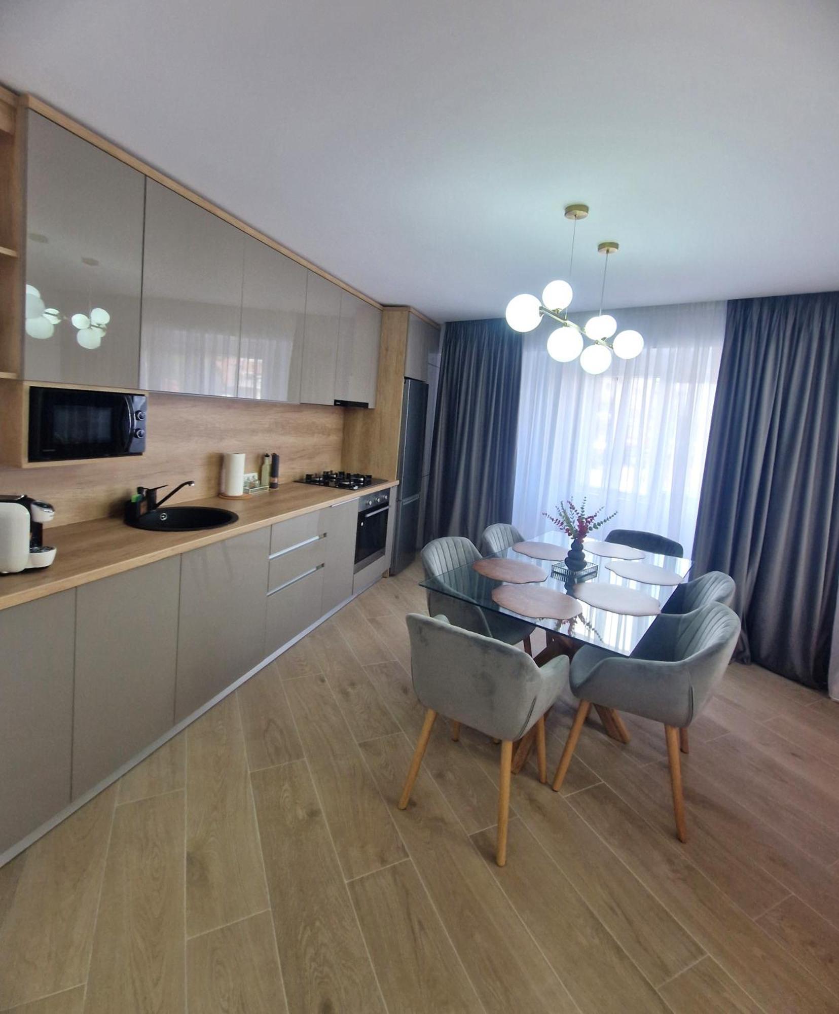 Ultracentral Luxury Apartament Curtea de Argeş Exteriér fotografie