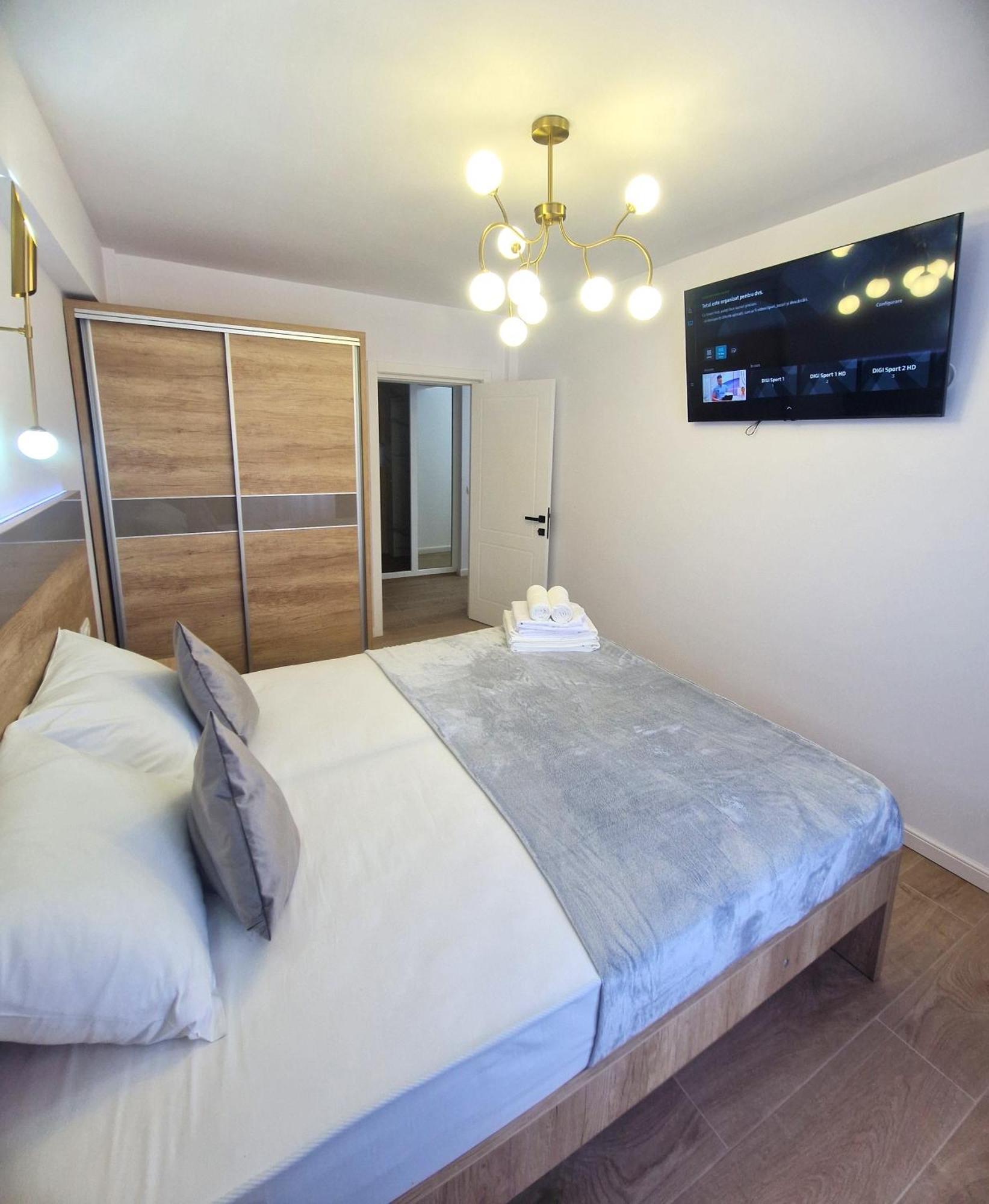 Ultracentral Luxury Apartament Curtea de Argeş Exteriér fotografie