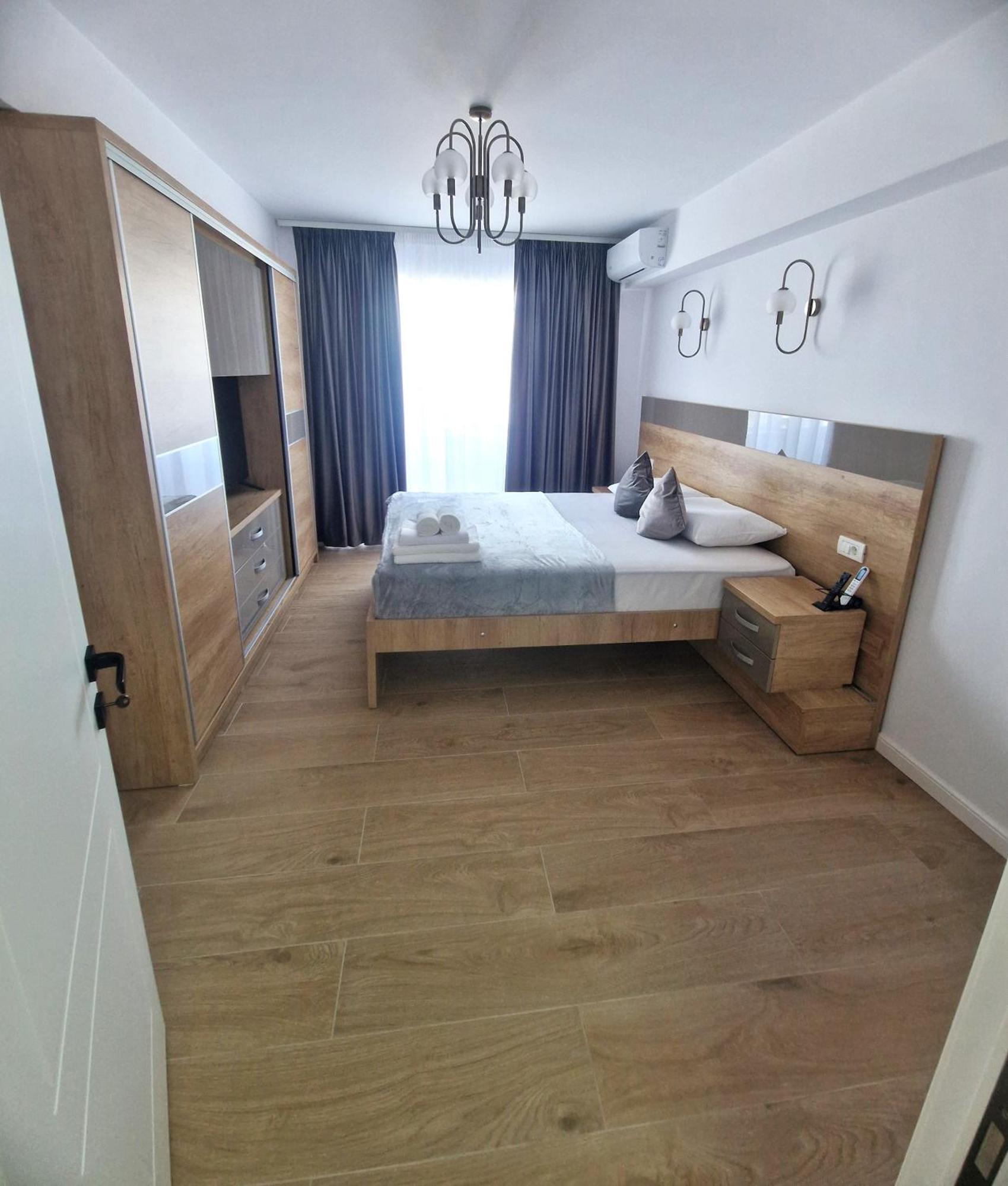 Ultracentral Luxury Apartament Curtea de Argeş Exteriér fotografie