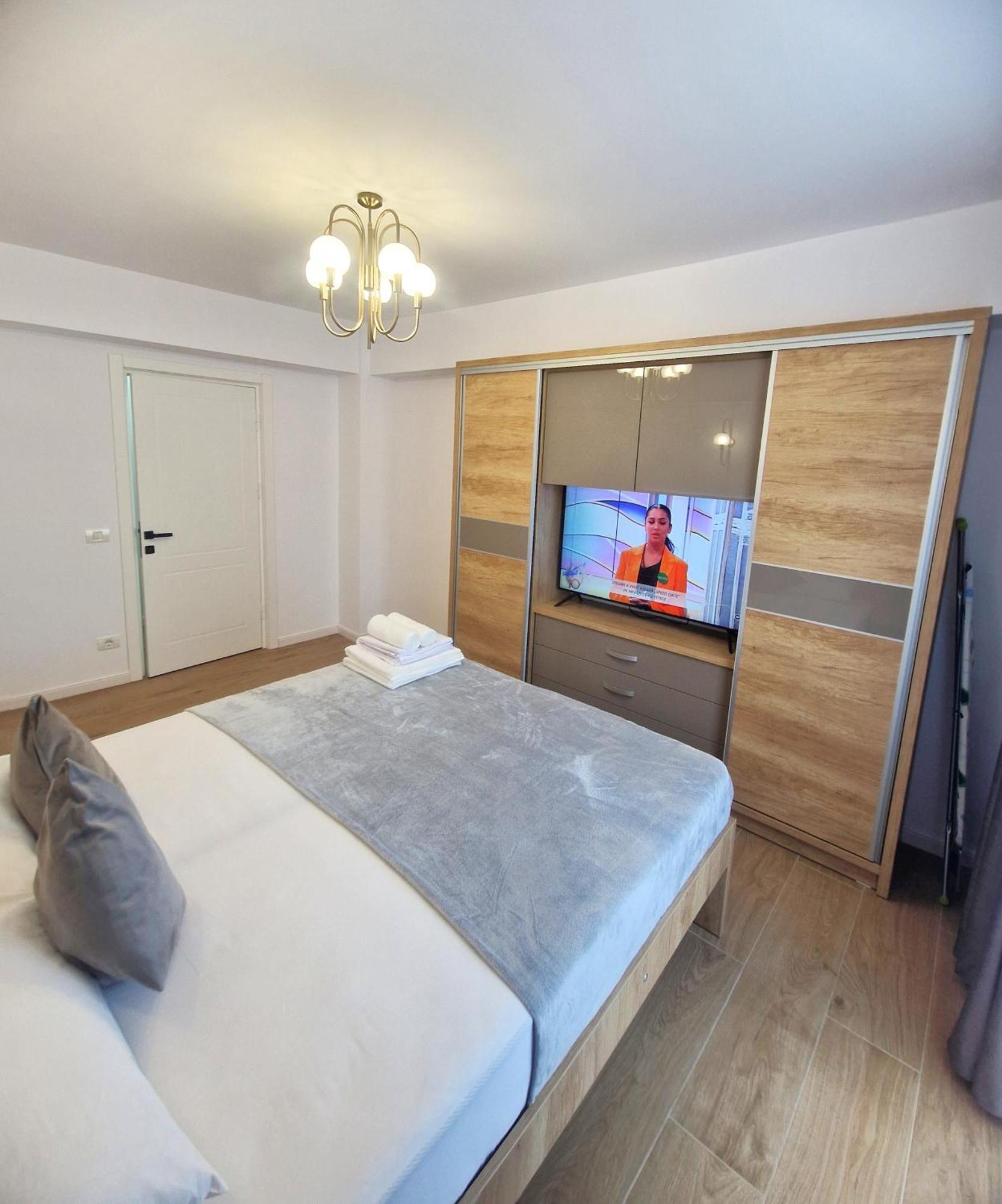 Ultracentral Luxury Apartament Curtea de Argeş Exteriér fotografie